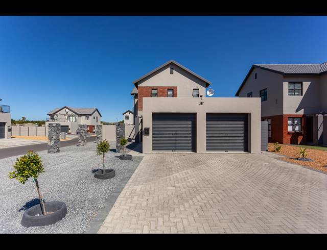3 BEDROOM HOUSE FOR SALE IN BONNIE BRAE